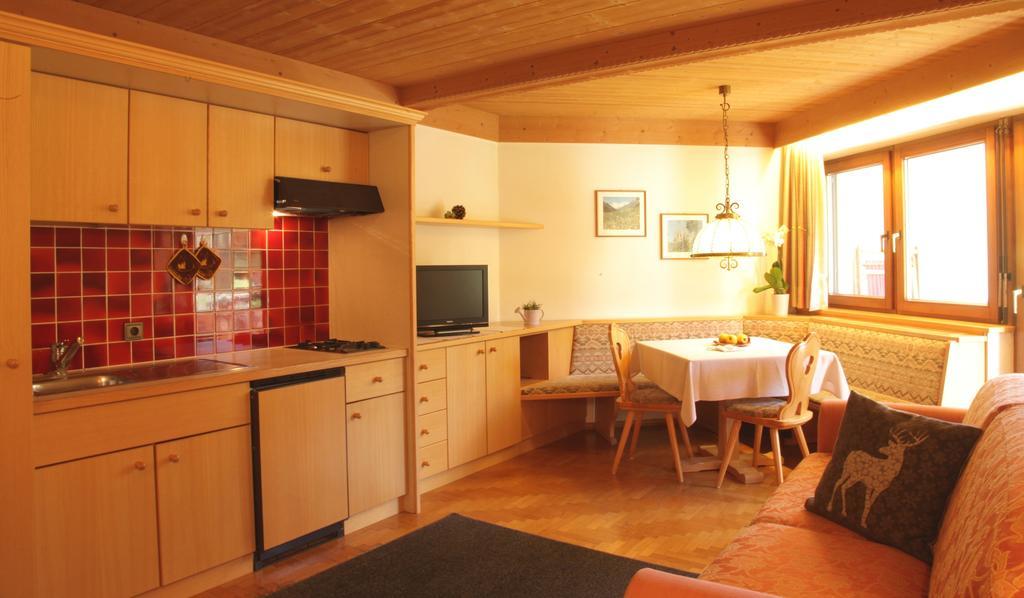 Residence Belavista Corvara In Badia Camera foto